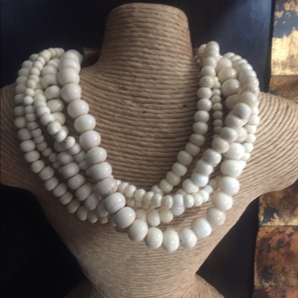 Multi-strand Off White Fashion Necklace. - Picture 1 of 7